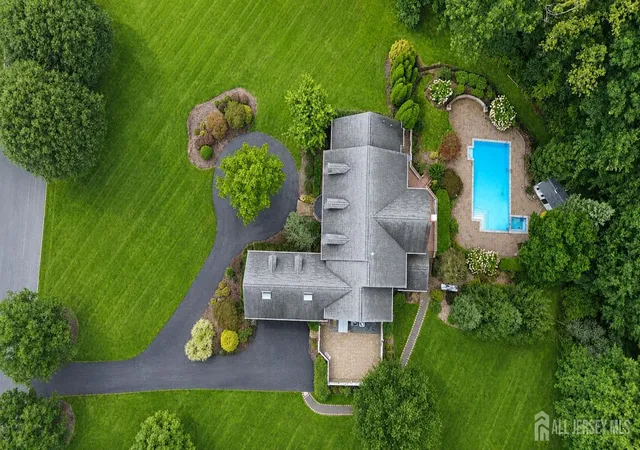 Photo 3 of Single family home for sale at 17 Spring Lake Dr, Far Hills, NJ 07931 | MLS# 2704060R | Listing updated on 2026-09-28