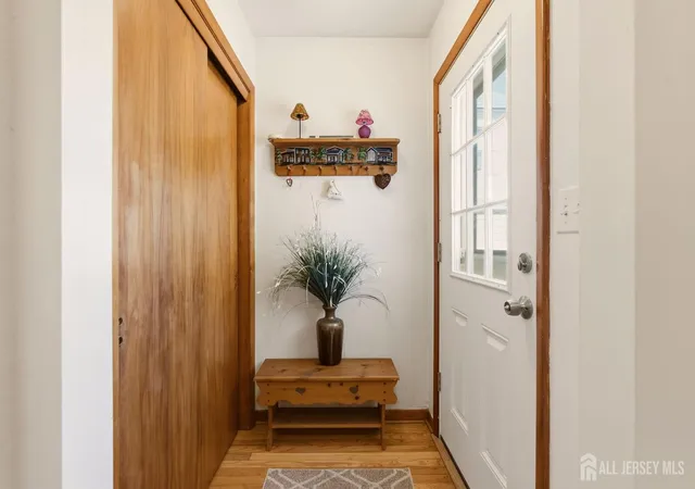 Photo 3 of Single family home for sale at 140 Lexington Ave, Edison, NJ 08817 | MLS# 2704506R | Listing updated on 2026-09-23