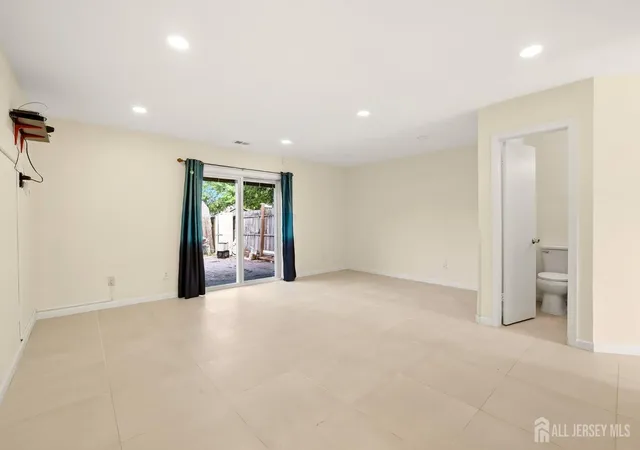 Photo 2 of Townhouse for sale at 116 Redbud Rd, Piscataway, NJ 08854 | MLS# 2704427R | Listing updated on 2026-09-21
