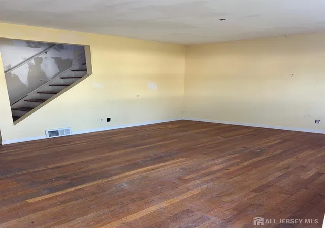 Photo 3 of Single family home for sale at 1831 S Central Ave, South Plainfield, NJ 07080 | MLS# 2704363R | Listing updated on 2026-09-11