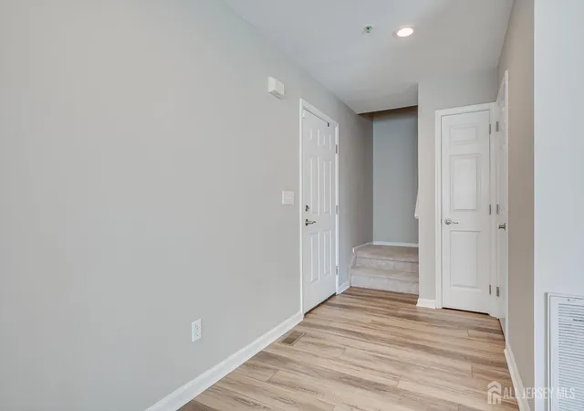 Photo 3 of Townhouse for sale at 1092 Shadowlawn Dr, Green Brook, NJ 08812 | MLS# 2704720R | Listing updated on 2026-09-24