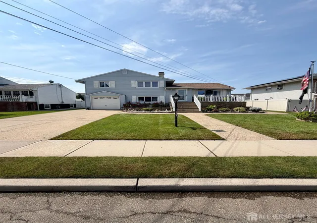 Photo 1 of Single family home for sale at 29 Capp St, Carteret, NJ 07008 | MLS# 2703353R | Listing updated on 2026-09-07