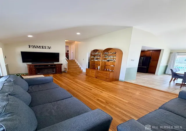 Photo 3 of Single family home for sale at 29 Capp St, Carteret, NJ 07008 | MLS# 2703353R | Listing updated on 2026-09-07