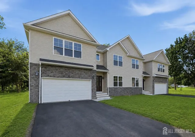 Photo 1 of Single family home for sale at 10 Delar Pkwy #A, Franklin Park, NJ 08823 | MLS# 2617480R | Listing updated on 2026-09-26