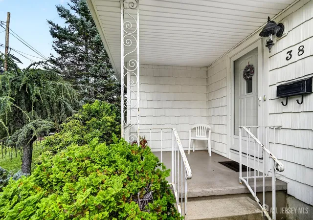 Photo 3 of Single family home for sale at 38 Sherwood Ave, East Brunswick, NJ 08816 | MLS# 2704683R | Listing updated on 2026-09-27