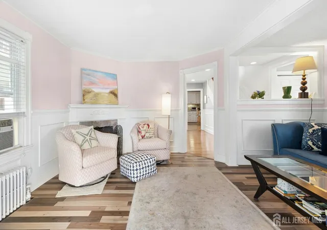 Photo 3 of Single family home for sale at 366 Broad St, Sewaren, NJ 07077 | MLS# 2704639R | Listing updated on 2026-09-29