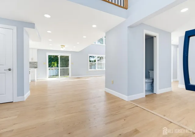 Photo 2 of Single family home for sale at 10 Snyder Ave, Sayreville, NJ 08872 | MLS# 2706395R | Listing updated on 2026-10-16