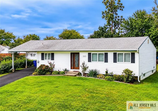 Photo 2 of Single family home for sale at 19 Purdue Rd, Parlin, NJ 08859 | MLS# 2770484M | Listing updated on 2026-09-13
