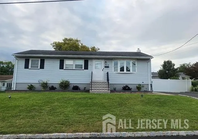 Photo 1 of Single family home for sale at 324 Evans Ave, Piscataway, NJ 08854 | MLS# 2704419R | Listing updated on 2026-09-25