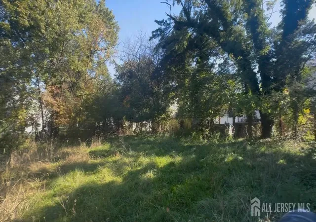 Photo 2 of Single family home for sale at 173 N Hillcrest Ave, Franklin Twsp, NJ 08873 | MLS# 2706922R | Listing updated on 2026-10-29