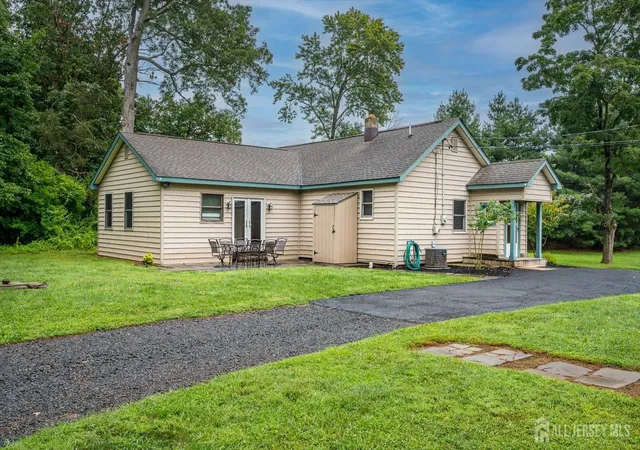 Photo 3 of Single family home for sale at 122 Cortelyous Ln, Somerset, NJ 08873 | MLS# 2704082R | Listing updated on 2026-09-29
