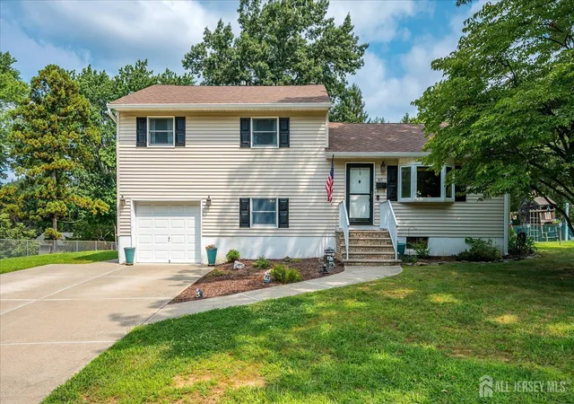 Photo 1 of Single family home for sale at 40 Winton Rd, East Brunswick, NJ 08816 | MLS# 2704038R | Listing updated on 2026-09-24