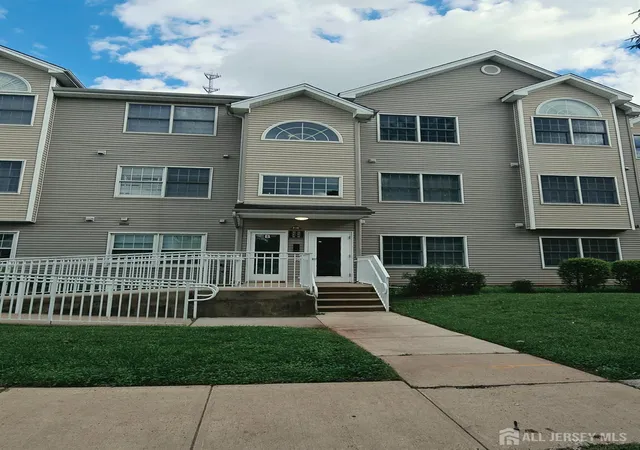 Photo 1 of Condo for sale at 1132 Edpas Rd #1132, New Brunswick, NJ 08901 | MLS# 2704056R | Listing updated on 2026-09-14