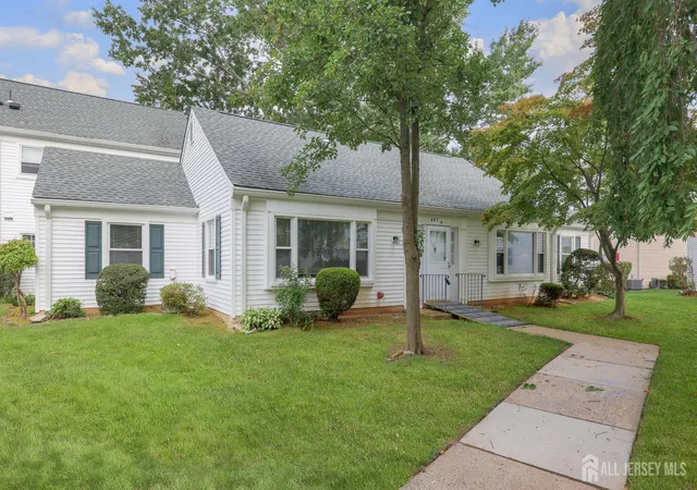 Photo 4 of Single family home for sale at 487 Somerset Ln #487A, Monroe Township, NJ 08831 | MLS# 2703909R | Listing updated on 2026-09-23