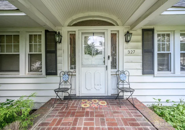 Photo 2 of Single family home for sale at 327 Rifle Camp Rd, Woodland Park, NJ 07424 | MLS# 2704155R | Listing updated on 2026-09-11