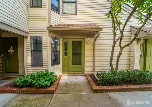 Photo 1 of Condo for sale at 709 Sunshine Ct, Parlin, NJ 08859 | MLS# 2703901R | Listing updated on 2026-09-09