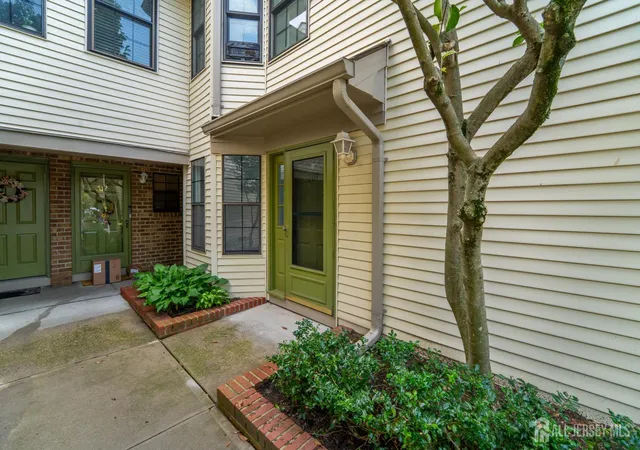 Photo 3 of Condo for sale at 709 Sunshine Ct, Parlin, NJ 08859 | MLS# 2703901R | Listing updated on 2026-09-09