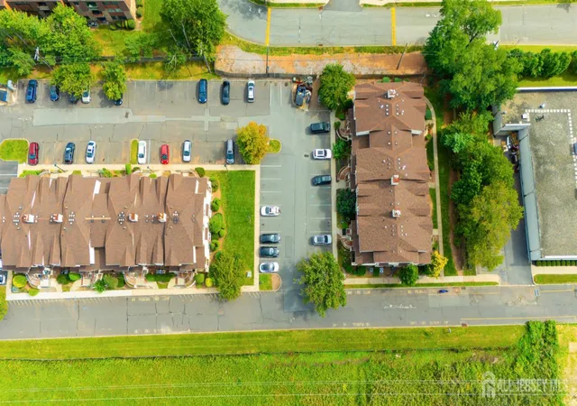 Photo 31 of Townhouse for sale at 305 Michaels Ct, Woodbridge, NJ 07095 | MLS# 2704652R | Listing updated on 2026-10-09