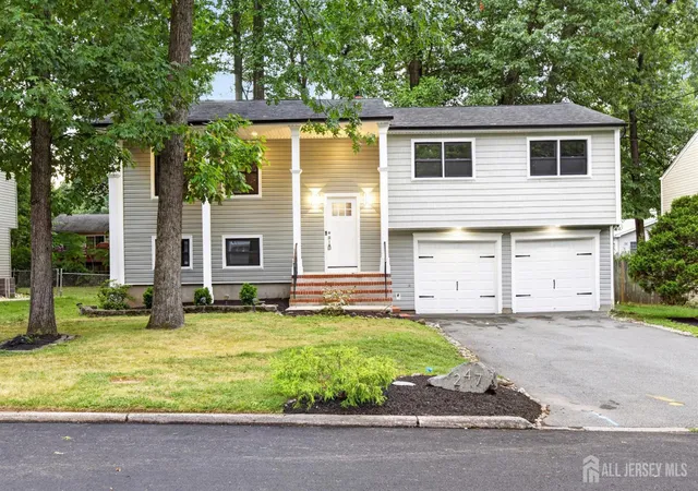 Single family home for sale at 247 Farragut Rd, North Plainfield, NJ 07062 | MLS# 2703850R