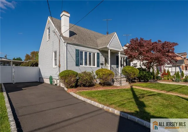 Photo 1 of Single family home for sale at 18 Roseland Pl, North Brunswick, NJ 08902 | MLS# 2770772M | Listing updated on 2026-10-25