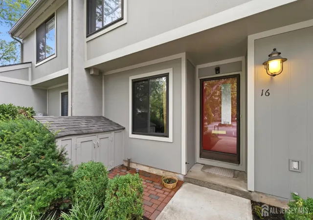 Photo 3 of Townhouse for sale at 16 Irongate, Metuchen, NJ 08840 | MLS# 2703839R | Listing updated on 2026-09-10