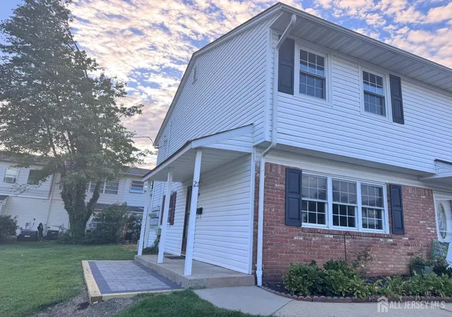 Photo 1 of Townhouse for sale at 21 Iowa Ct, Matawan, NJ 07747 | MLS# 2703237R | Listing updated on 2026-09-10