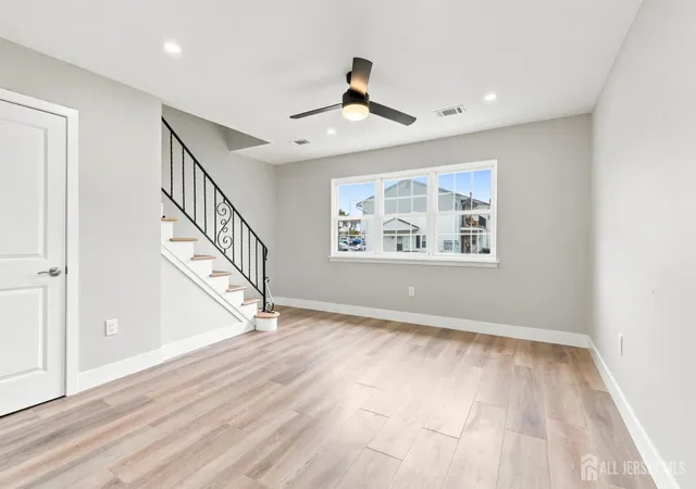 Photo 4 of Townhouse for sale at 21 Iowa Ct, Matawan, NJ 07747 | MLS# 2703237R | Listing updated on 2026-09-10