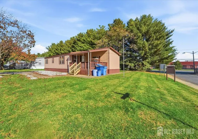 Photo 4 of Manufactured home for sale at 1 Longfellow Rd, North Brunswick, NJ 08902 | MLS# 2706620R | Listing updated on 2026-10-29