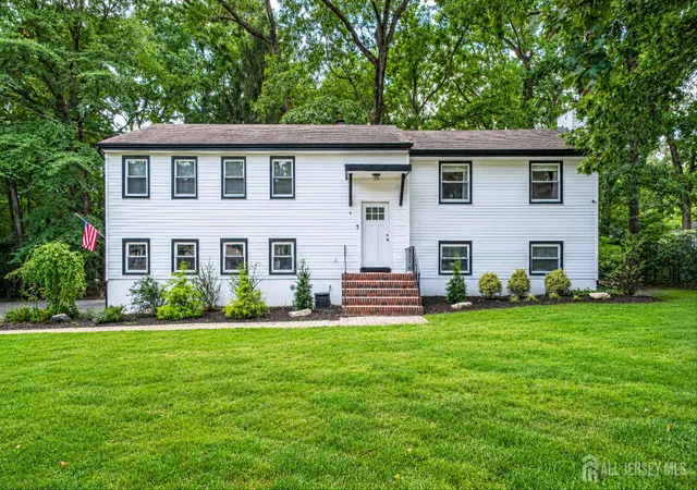 Photo 1 of Single family home for sale at 4 Bunker Hl Run, East Brunswick, NJ 08816 | MLS# 2704618R | Listing updated on 2026-09-28