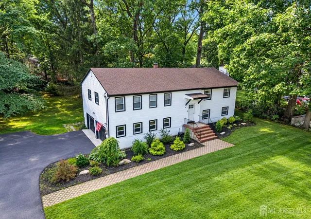 Photo 2 of Single family home for sale at 4 Bunker Hl Run, East Brunswick, NJ 08816 | MLS# 2704618R | Listing updated on 2026-09-28