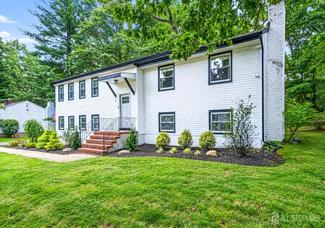 Photo 3 of Single family home for sale at 4 Bunker Hl Run, East Brunswick, NJ 08816 | MLS# 2704618R | Listing updated on 2026-09-28