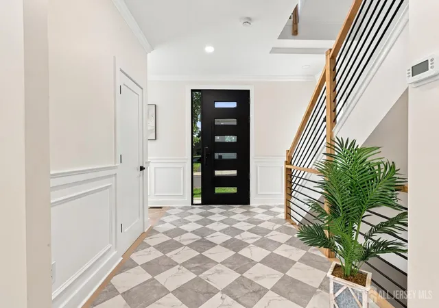 Photo 3 of Single family home for sale at 25 Lamar Ave, Edison, NJ 08820 | MLS# 2704455R | Listing updated on 2026-09-29