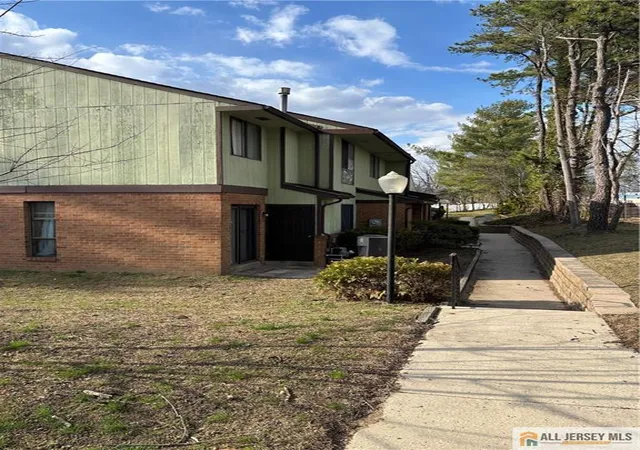 Photo 2 of Condo for sale at 2004 Greenwood Dr, Lindenwold, NJ 08021 | MLS# 2770480M | Listing updated on 2026-09-08
