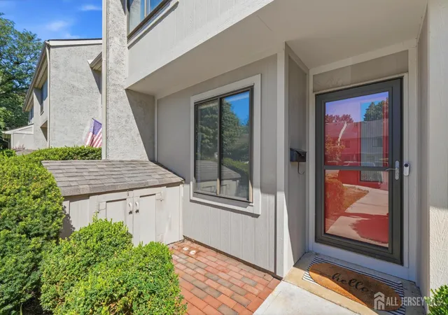 Photo 4 of Townhouse for sale at 37 Irongate, Metuchen, NJ 08840 | MLS# 2703844R | Listing updated on 2026-09-23