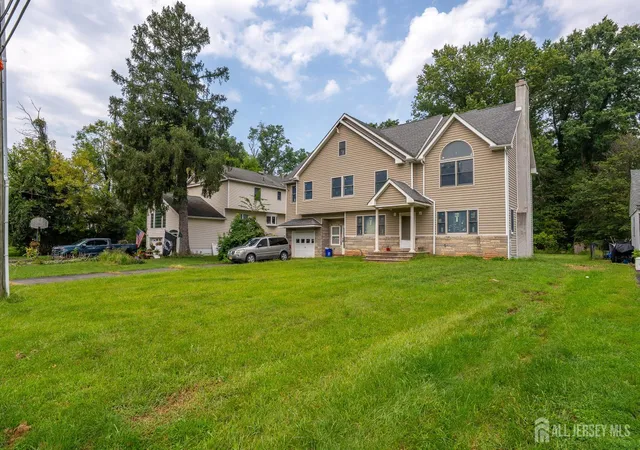 Photo 3 of Single family home for sale at 731 Kline Pl, Bridgewater, NJ 08807 | MLS# 2703882R | Listing updated on 2026-09-11