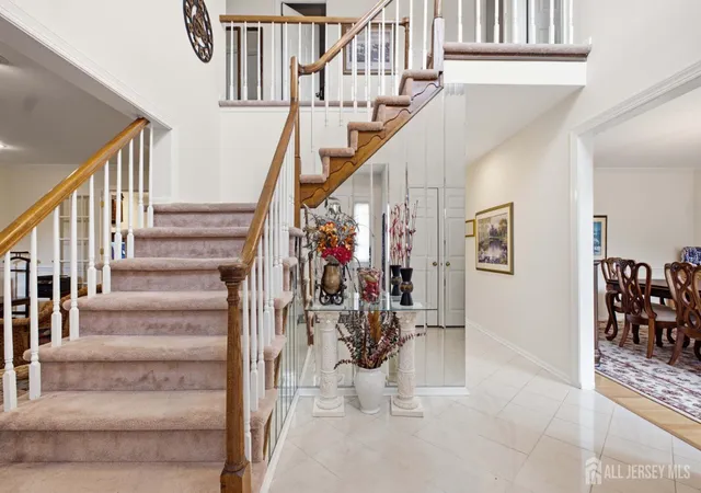 Photo 3 of Single family home for sale at 4 Victoria Way, Kendall Park, NJ 08824 | MLS# 2703778R | Listing updated on 2026-09-26