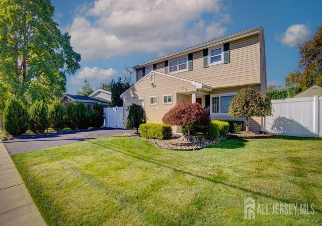 Photo 1 of Single family home for sale at 59 Frederick Pl, Old Bridge, NJ 08857 | MLS# 2706796R | Listing updated on 2026-10-29