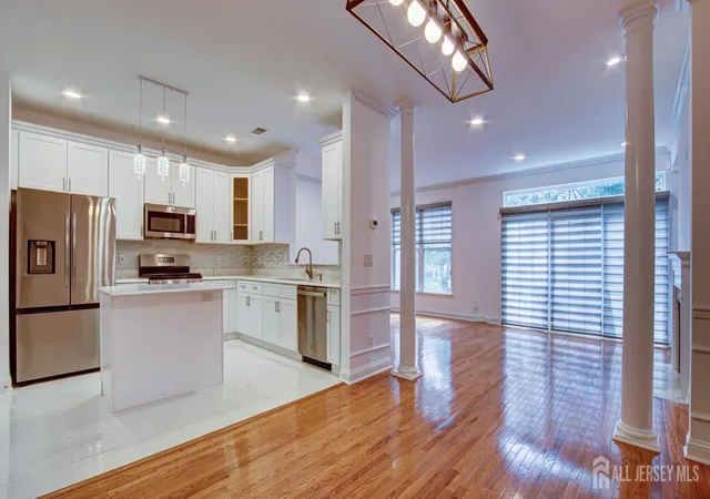 Photo 3 of Condo for sale at 118 S Shore Dr, South Amboy, NJ 08879 | MLS# 2704163R | Listing updated on 2026-09-16