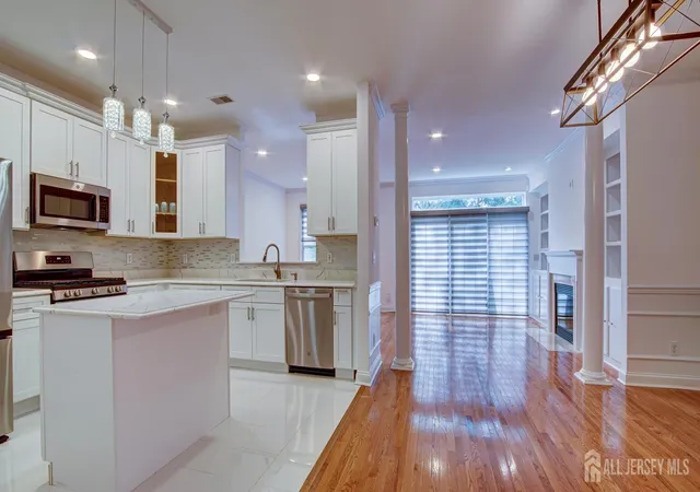 Photo 4 of Condo for sale at 118 S Shore Dr, South Amboy, NJ 08879 | MLS# 2704163R | Listing updated on 2026-09-16