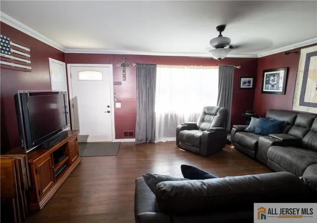 Photo 2 of Condo for sale at 2 Missouri Ct #185, Matawan, NJ 07747 | MLS# 2770486M | Listing updated on 2026-09-30