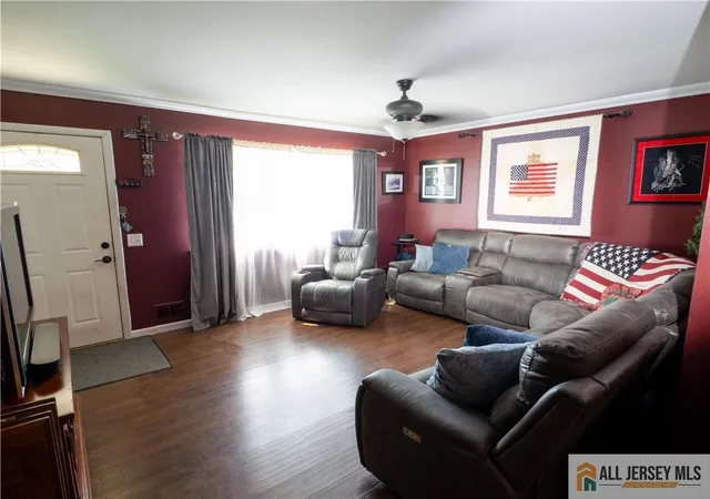Photo 3 of Condo for sale at 2 Missouri Ct #185, Matawan, NJ 07747 | MLS# 2770486M | Listing updated on 2026-09-30