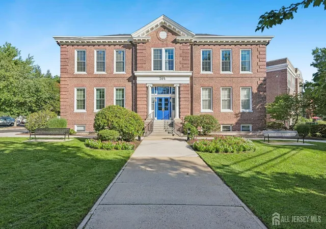 Photo 1 of Condo for sale at 201 S 2nd Avenue #26, Highland Park, NJ 08904 | MLS# 2704896R | Listing updated on 2026-09-24