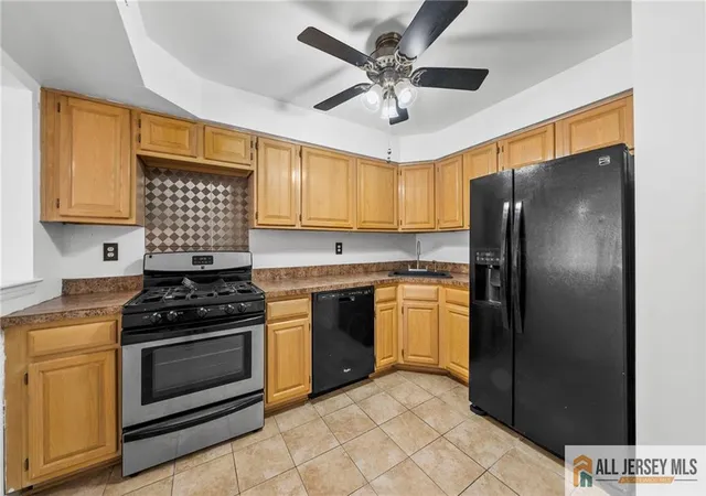 Photo 3 of Condo for sale at 2803 Jesse Way #2803, Piscataway, NJ 08854 | MLS# 2770601M | Listing updated on 2026-09-24