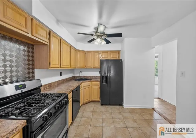 Photo 4 of Condo for sale at 2803 Jesse Way #2803, Piscataway, NJ 08854 | MLS# 2770601M | Listing updated on 2026-09-24