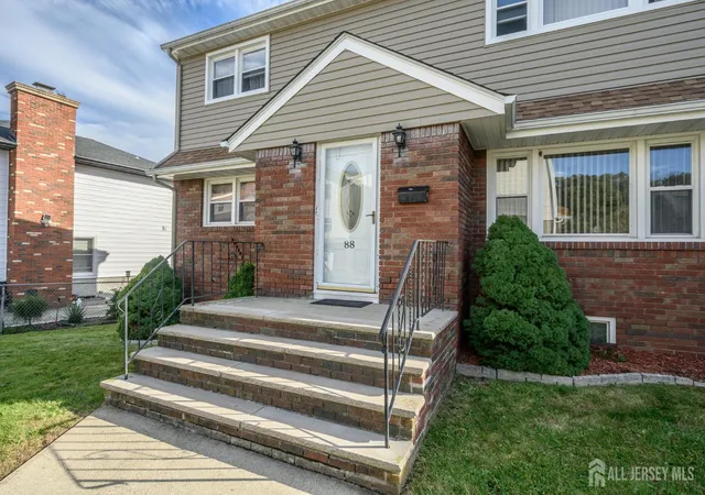 Photo 1 of House for sale at 88 Echo Pl, Elmwood Park, NJ 07407 | MLS# 2706746R | Listing updated on 2026-10-29