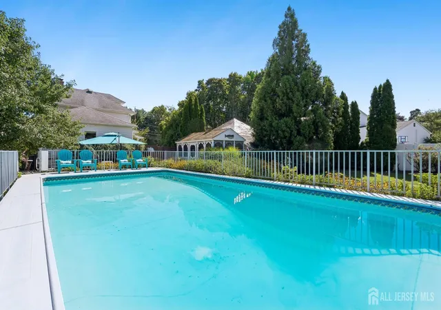 Photo 3 of Single family home for sale at 439 Georges Rd, Dayton, NJ 08810 | MLS# 2704123R | Listing updated on 2026-09-16
