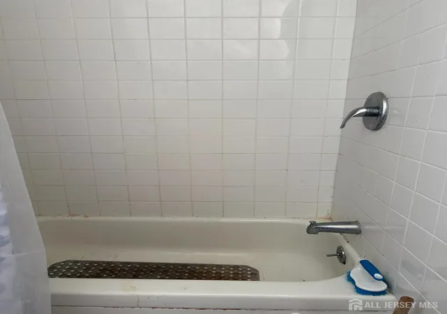 Photo 3 of Single family home for sale at 363 Garretson Ave, Perth Amboy, NJ 08861 | MLS# 2704031R | Listing updated on 2026-09-14