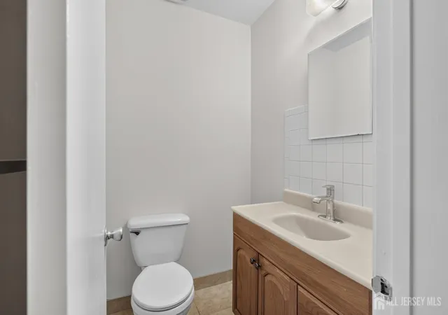 Photo 4 of Single family home for sale at 2 Dennison Pl, Plainsboro, NJ 08536 | MLS# 2703938R | Listing updated on 2026-09-17