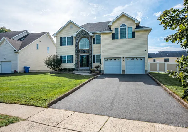 Photo 1 of Single family home for sale at 5 Marcel Ln, Piscataway, NJ 08854 | MLS# 2705083R | Listing updated on 2026-09-25
