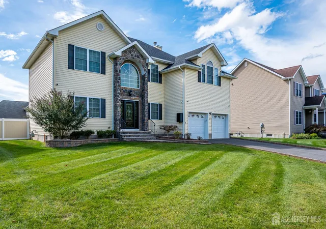 Photo 2 of Single family home for sale at 5 Marcel Ln, Piscataway, NJ 08854 | MLS# 2705083R | Listing updated on 2026-09-25